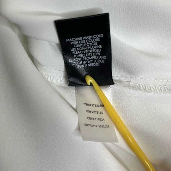 Torrid Madison Georgette Button Up Long Sleeve White Sheer Shirt Women Size 4X - Picture 11 of 16